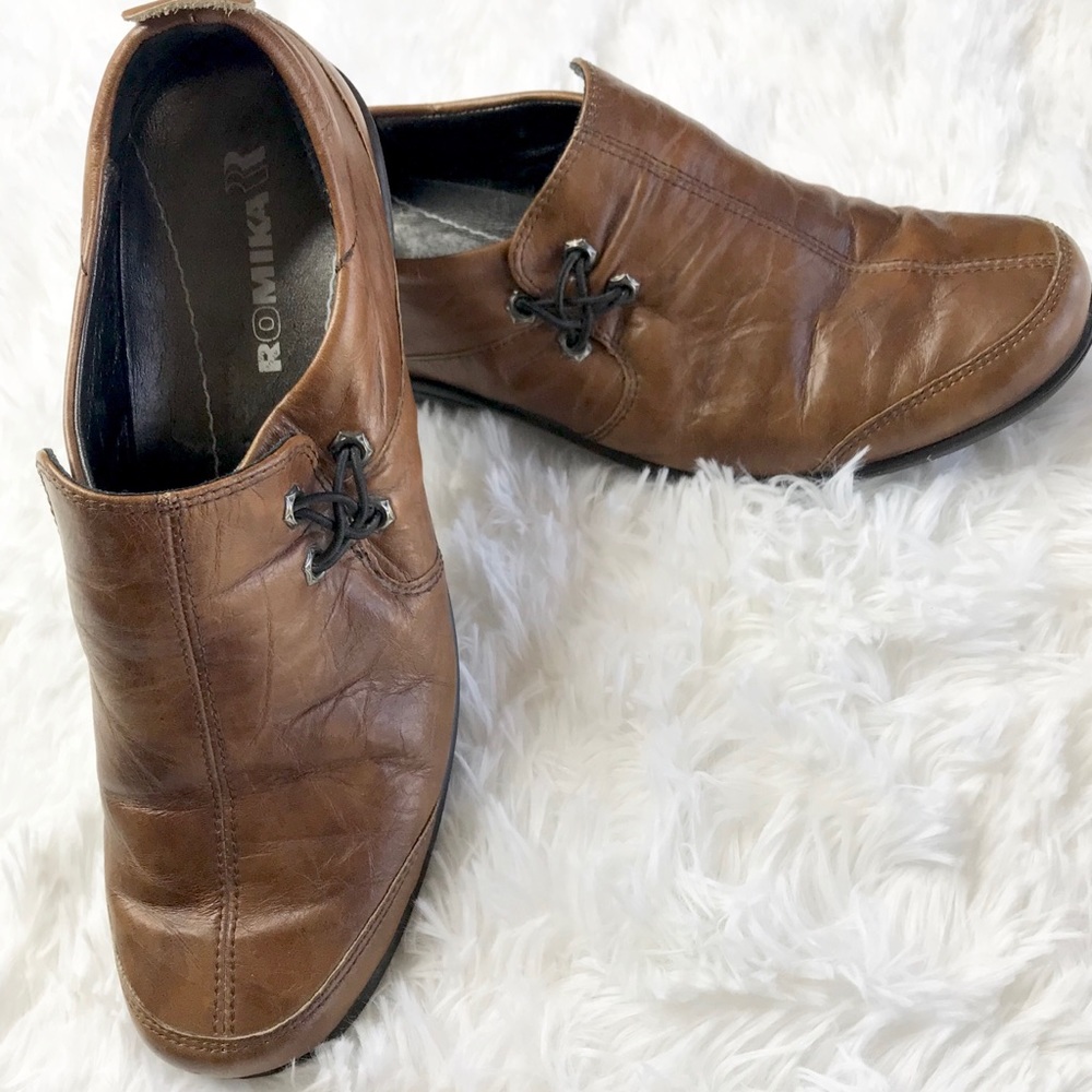 Romika slip on leather flat